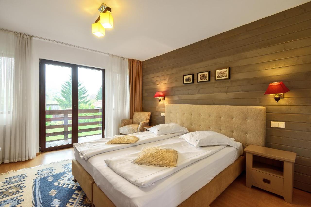 Casa Muntelui Hotel ฟุนดาตา ภายนอก รูปภาพ