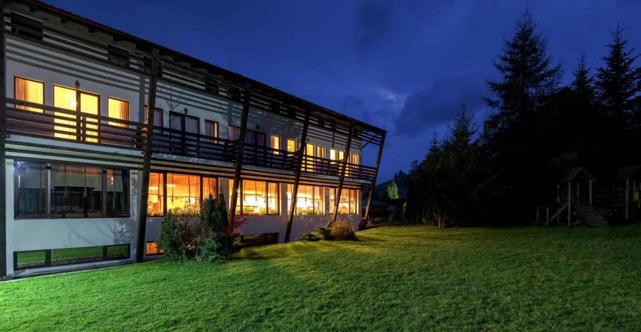 Casa Muntelui Hotel ฟุนดาตา ภายนอก รูปภาพ